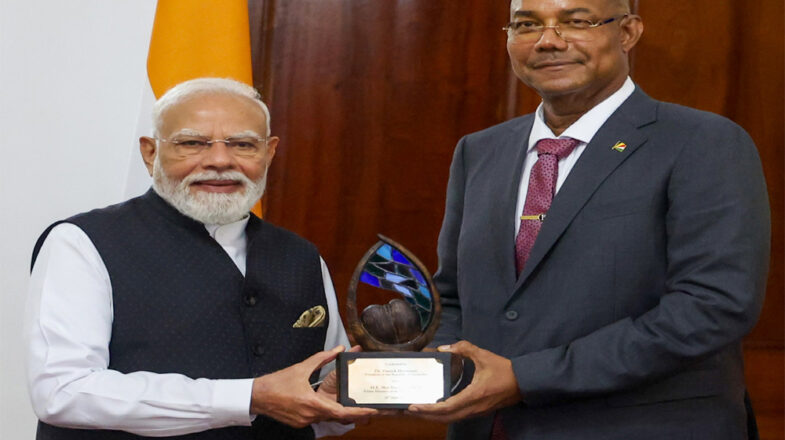 मोदी को सेशेल्स का सर्वोच्च नागरिक सम्मान