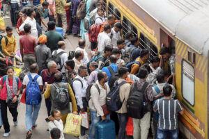 उफ! 75 वर्ष बाद ही भारत बूढ़ा, बांझ और बेकार!