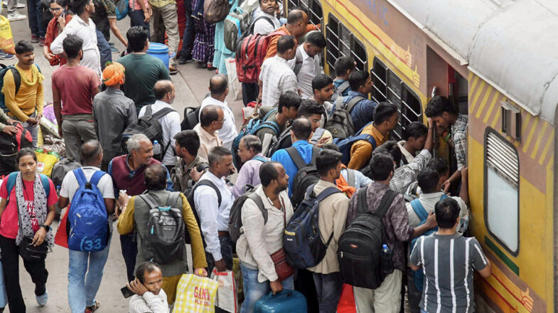 उफ! 75 वर्ष बाद ही भारत बूढ़ा, बांझ और बेकार!