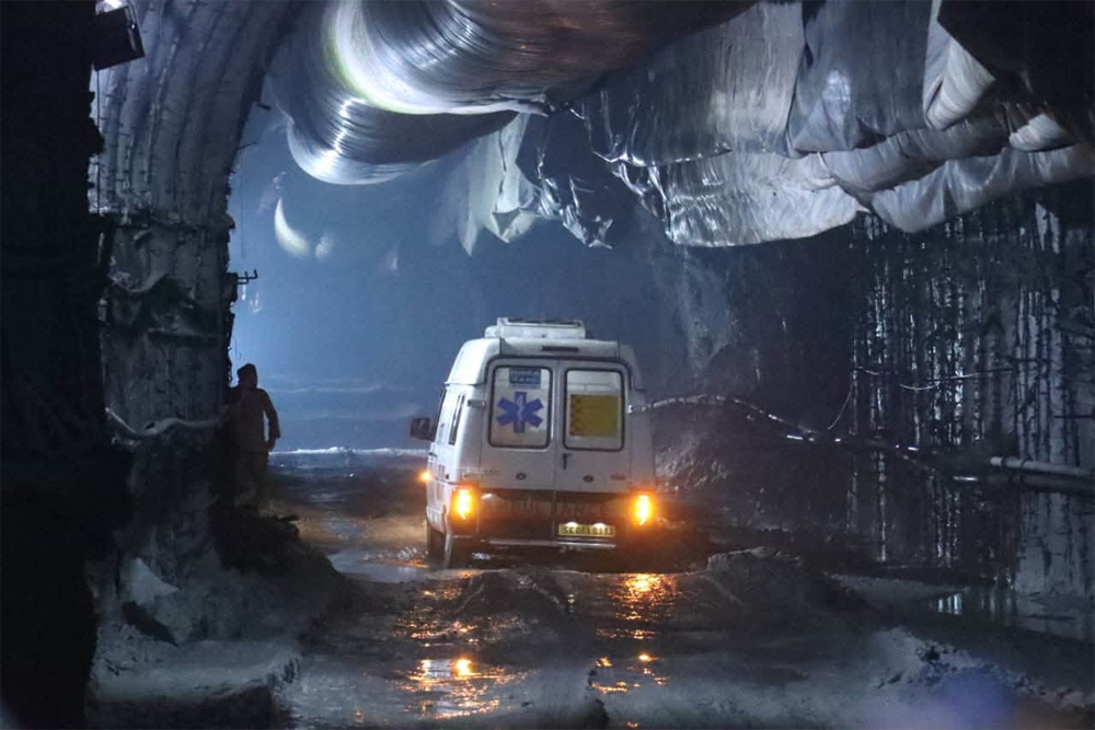 सिक्किम में निर्माणाधीन सुरंग ढहने से 10 लोगों की मौत