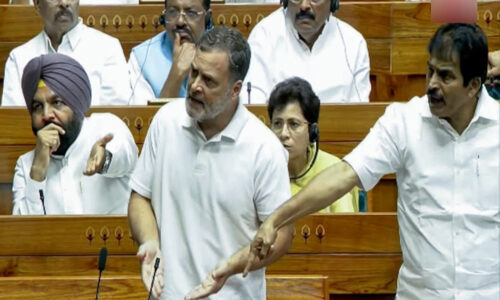 राहुल ने प्रदर्शनकारी छात्रों पर बलप्रयोग को लेकर लोकसभा में गृह मंत्री पर लगाए गंभीर आरोप