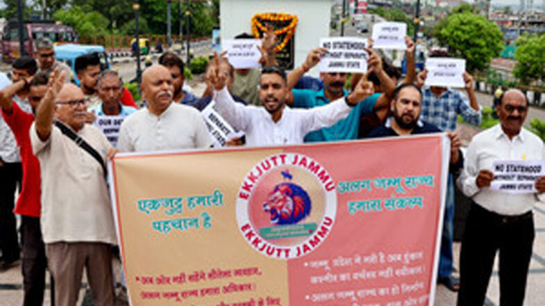 सीजीपे संस्थापक दीपके ने तोड़ा अनशन