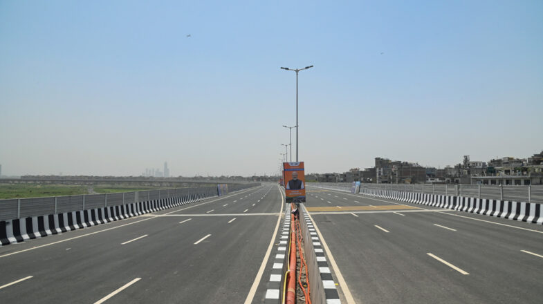दिल्ली-मुंबई एक्सप्रेसवे पर बस ट्रक की टक्कर में आठ लोगों की मौत
