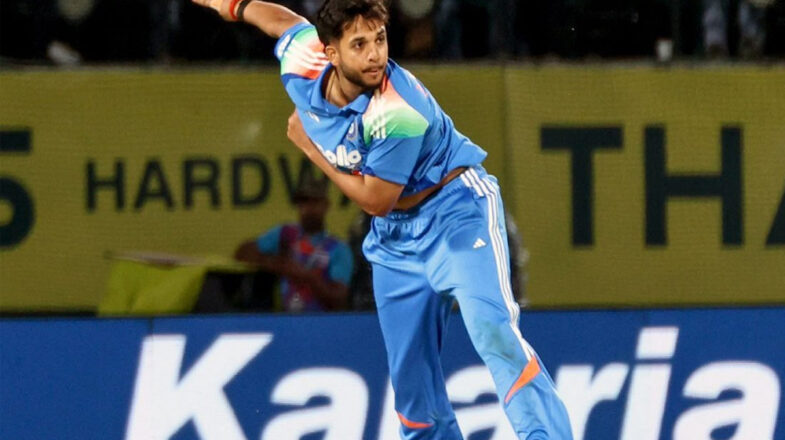 वॉशिंगटन सुंदर की जगह हर्ष दुबे भारतीय वनडे टीम में शामिल