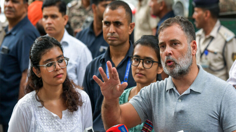 राहुल के साथ आइसा के छात्र थे, एनएसयूआई कहां है