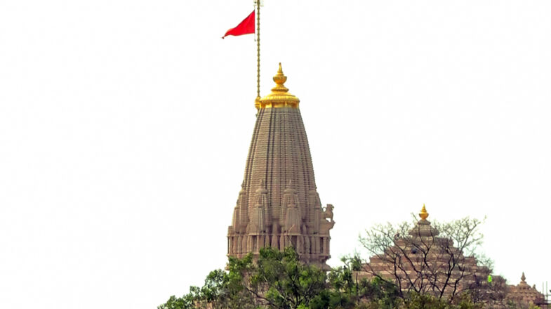 चढ़ावा चोरी के अलावा और भी गड़बड़ियां हैं!