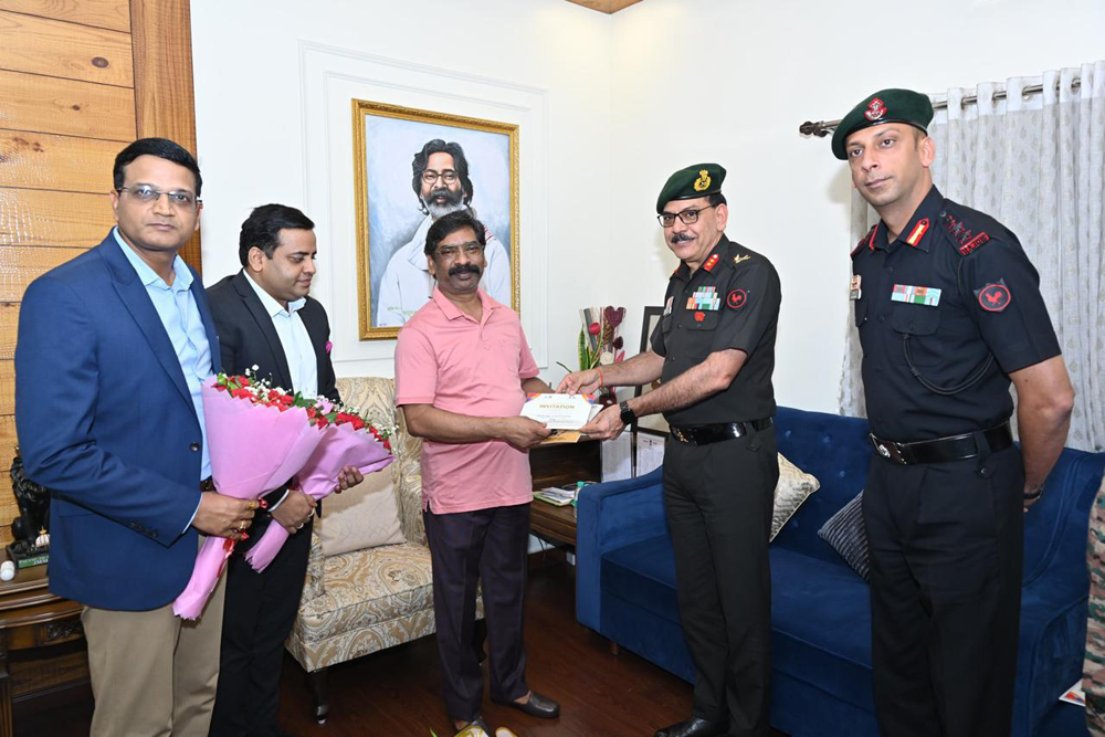 मुख्यमंत्री से खेल सचिव, खेल निदेशक एवं मेजर जनरल ने की मुलाकात, डूरंड कप के लिए मुख्य अतिथि के रूप में सम्मिलित होने का दिया निमंत्रण