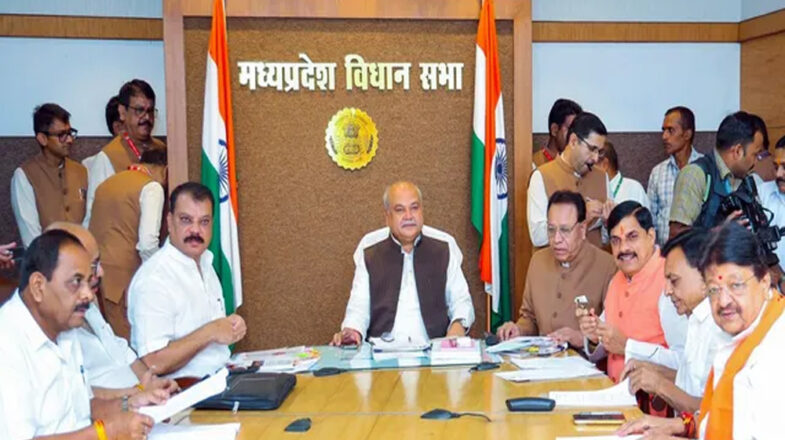 विपक्ष के भारी हंगामे के बीच मध्यप्रदेश विधानसभा से यूसीसी विधेयक पारित