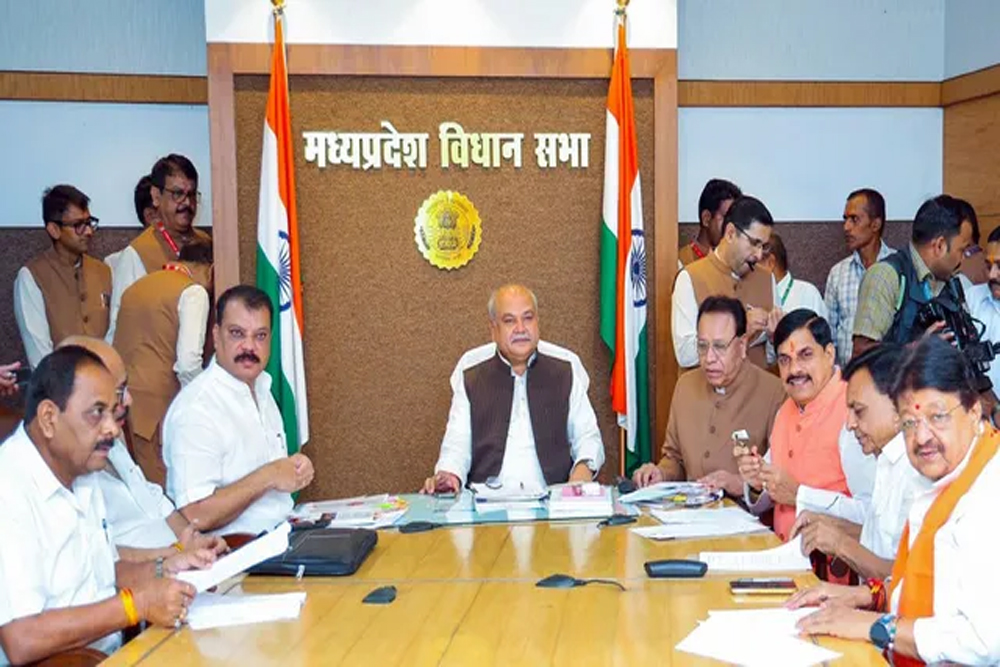 विपक्ष के भारी हंगामे के बीच मध्यप्रदेश विधानसभा से यूसीसी विधेयक पारित