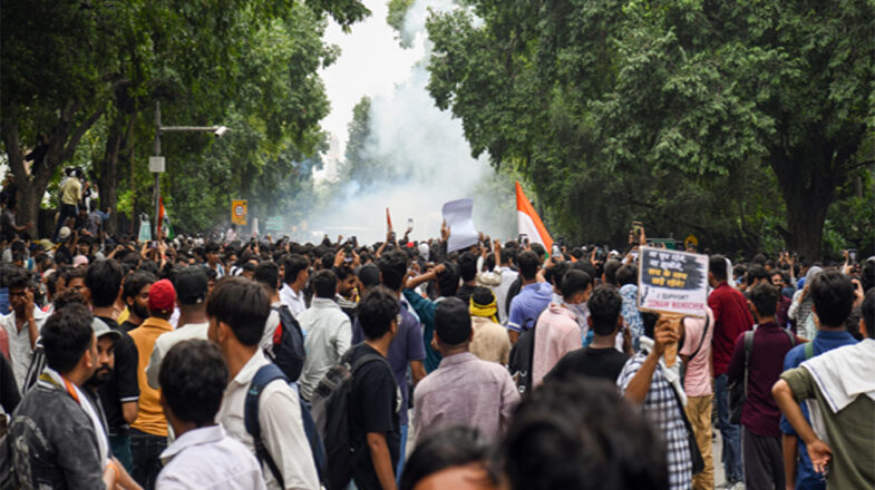 संसद तक पहुंचा यूथ सैलाब