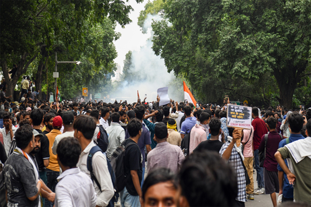 संसद तक पहुंचा यूथ सैलाब