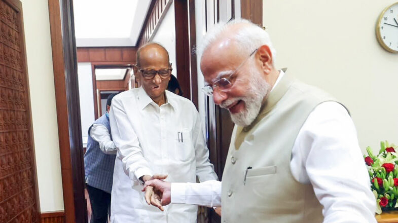 प्रधानमंत्री मोदी से मिले शरद पवार