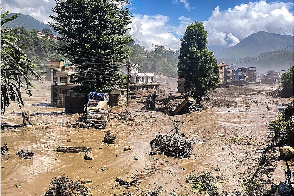 नेपाल में बाढ़ में 903 लोगों की मौत, 4,247 लापता; 10,451 लोगों को सुरक्षित बचाया गया