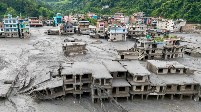 नेपाल में अचानक आई बाढ़ से मरने वालों की संख्या 669 हुई