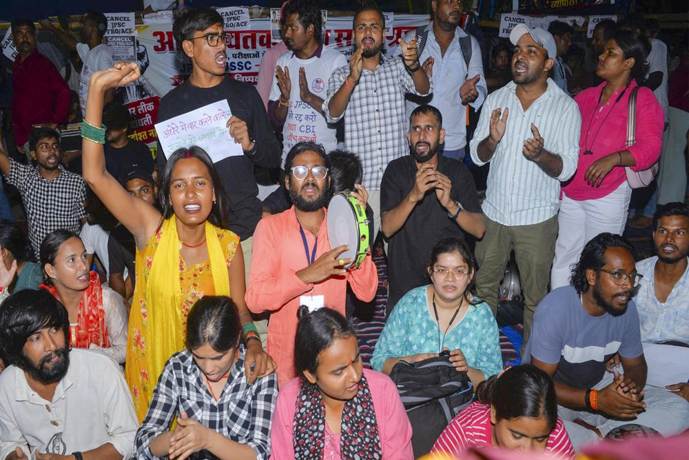 झारखंड भर्ती परीक्षाओं के अनियमितता के खिलाफ छात्रों का प्रदर्शन 20वें दिन भी जारी
