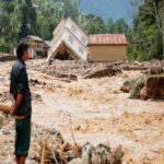 नेपाल में अचानक आयी बाढ़ से 18 लोगों की मौत, सैकड़ों लापता