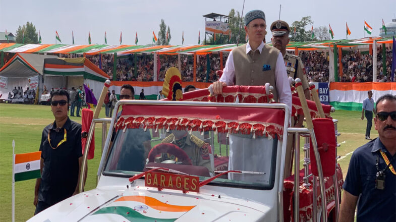 जम्मू कश्मीर में देशभक्ति के उत्साह के साथ मनाया गया स्वतंत्रता दिवस