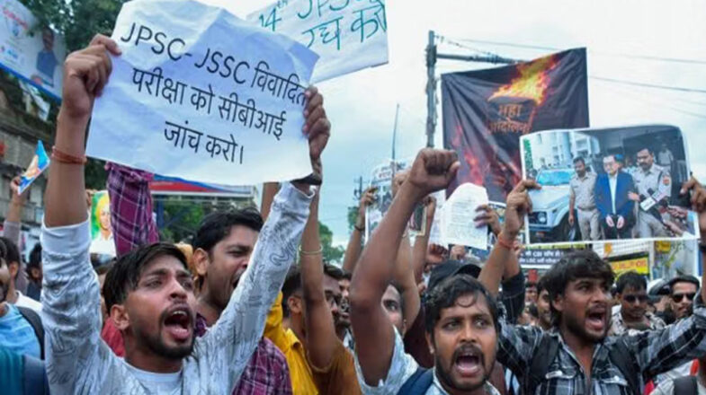 पेपर लीक विरोधी प्रदर्शन के बीच झारखंड सरकार ने विभिन्न संगठनों से की बातचीत
