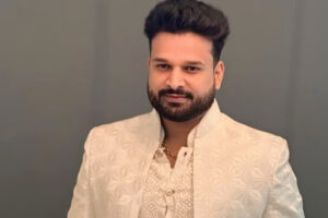 सुपर स्टार रितेश पांडेय और आस्था सिंह की जोड़ी ने मचाया धमाल