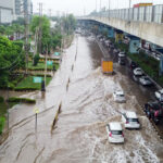 दिल्ली में तेज बारिश, दर्जनों उड़ानें रद्द
