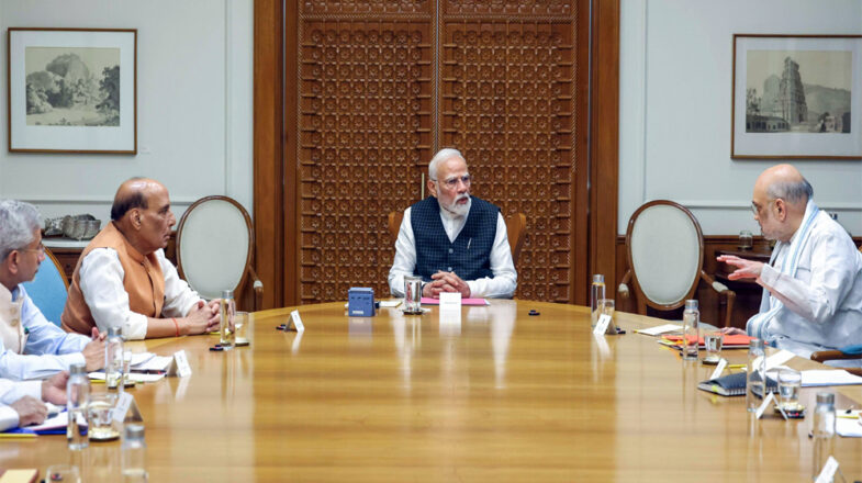 ‘बहुत बड़ा’ क्या करेगी सरकार?