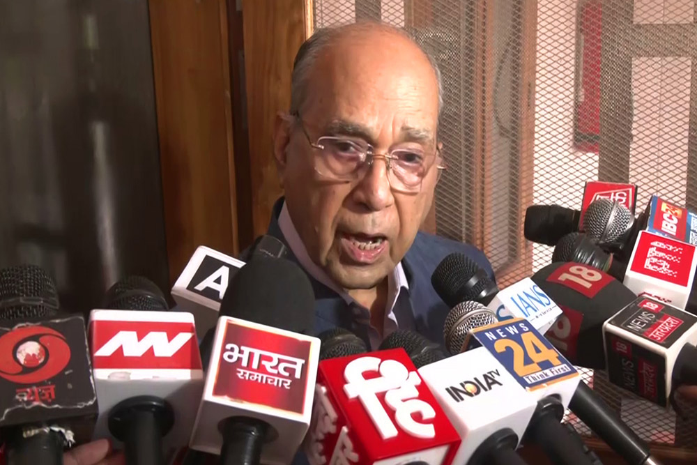 नृपेंद्र मिश्र ने आरोपों को मनगढ़ंत बताया