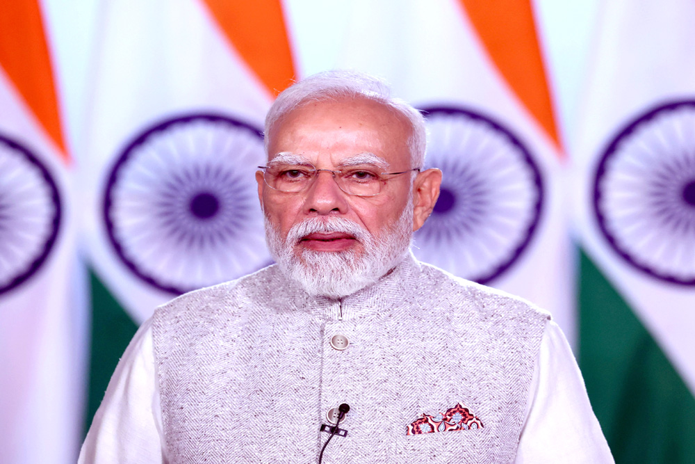 भारत की अंतरिक्ष यात्रा में सहयात्री बनें फ्रांस और दुनिया के अन्य देश: मोदी
