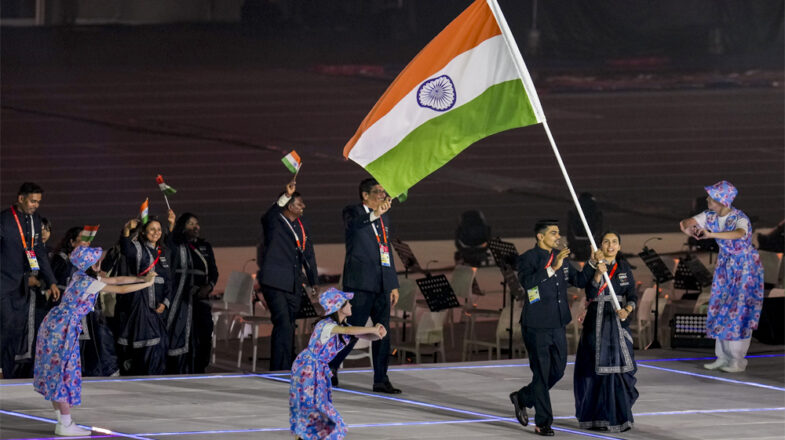 रंगारंग लेकिन सादगी भरे समारोह के साथ एशियाई खेलों का आगाज
