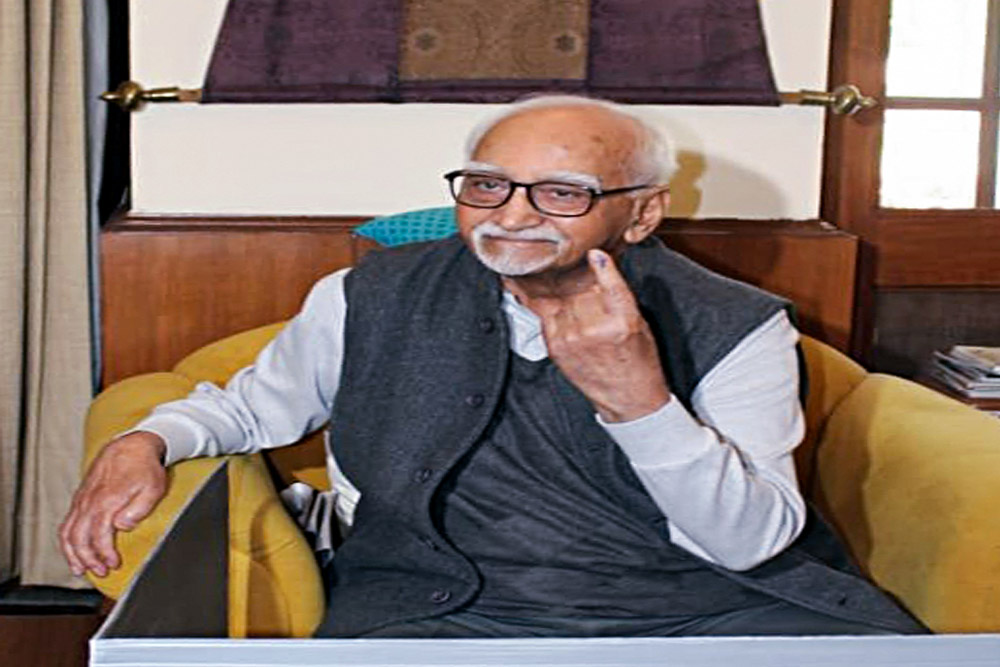 हामिद अंसारी के बयान पर विवाद