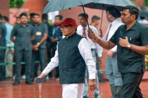 सपा से रामगोपाल तय हैं, दूसरा कौन