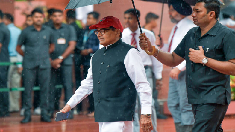 सपा से रामगोपाल तय हैं, दूसरा कौन