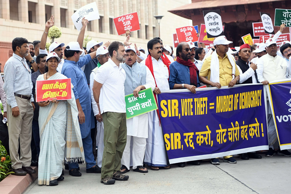 विपक्ष धारणा की लड़ाई जीता