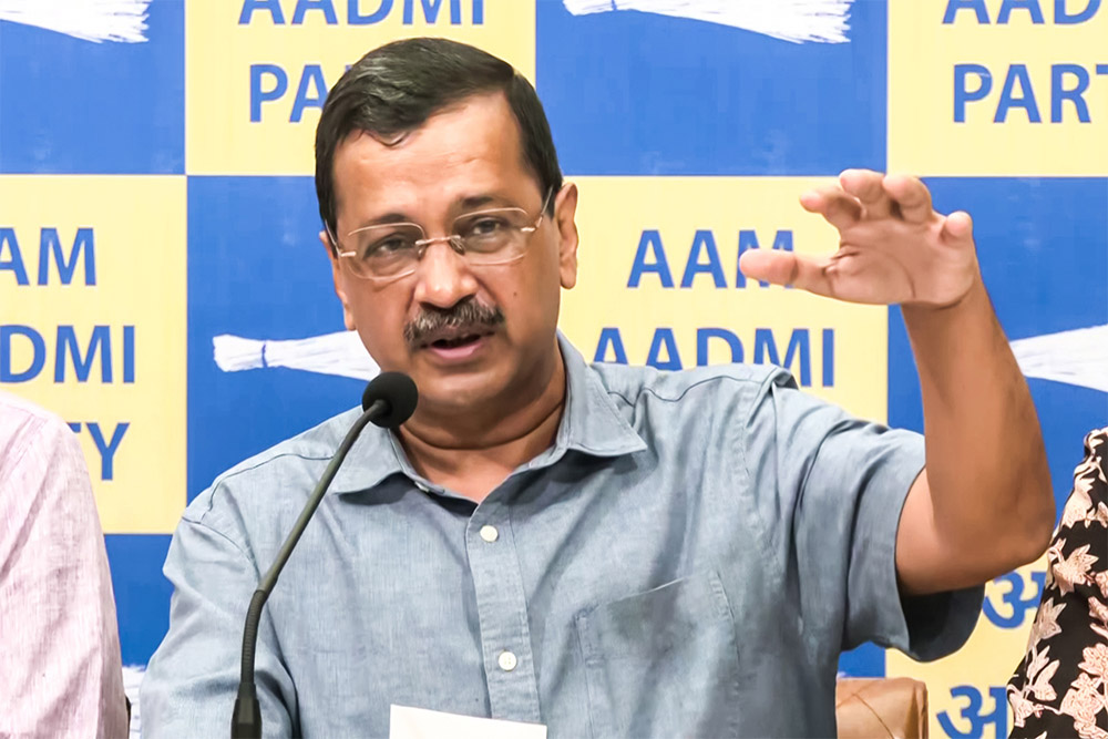 केजरीवाल, पंकज गुप्ता और एनडी गुप्ता