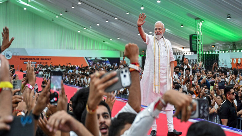 दिल्ली के बाद वडोदरा में मोदी का ‘जेन जी’ संवाद
