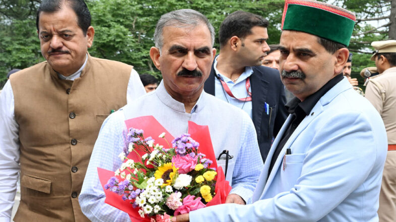 सुक्खू सर्वाइवर हैं तभी कांग्रेस को उम्मीद