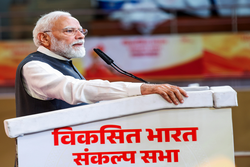 मोदी के सार्वजनिक जीवन के 25 साल पूरे