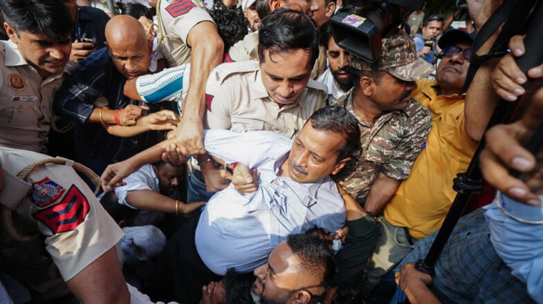 जंतर-मंतर प्रदर्शन से पहले केजरीवाल, संजय सिंह समेत कई आप नेता हिरासत में