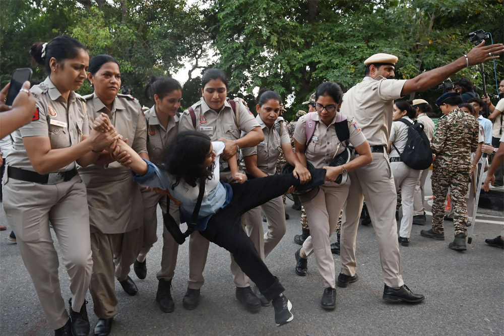 पुलिस कार्रवाई का दायरा बहुत बड़ा था