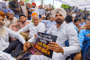 अखिलेश ने धनराज को क्यों राज्यसभा दी?