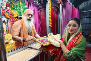 ‘नई नवेली’ की रिलीज से पहले पटना पहुंचीं यामी गौतम