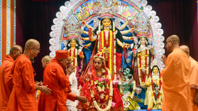 बंगाल में अब पुस्तक संस्कृति पर हमला