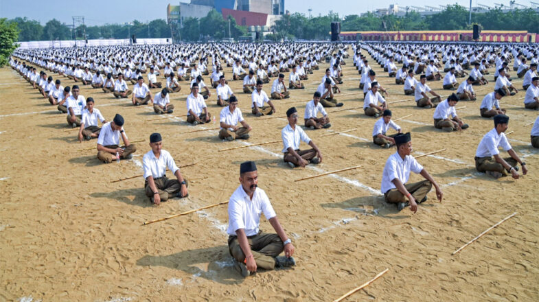विदेशी साजिश के आरोपों में नया क्या है?