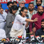 बॉन्ड भरने के आदेश को नेहा ने चुनौती दी