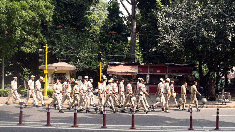 ये मोदी की पुलिस है!