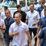 आयोग और भाजपा पर राहुल का हमला