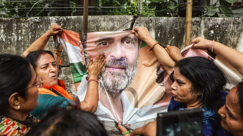 दिल्ली के दो प्रदर्शनों का फर्क